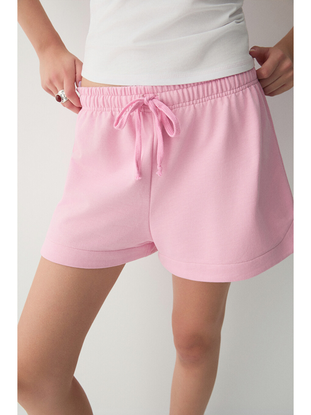 Buol Kadın Lastikli Ve Bağcıklı Yüksek Bel Pamuklu Mini Pembe Şort-1