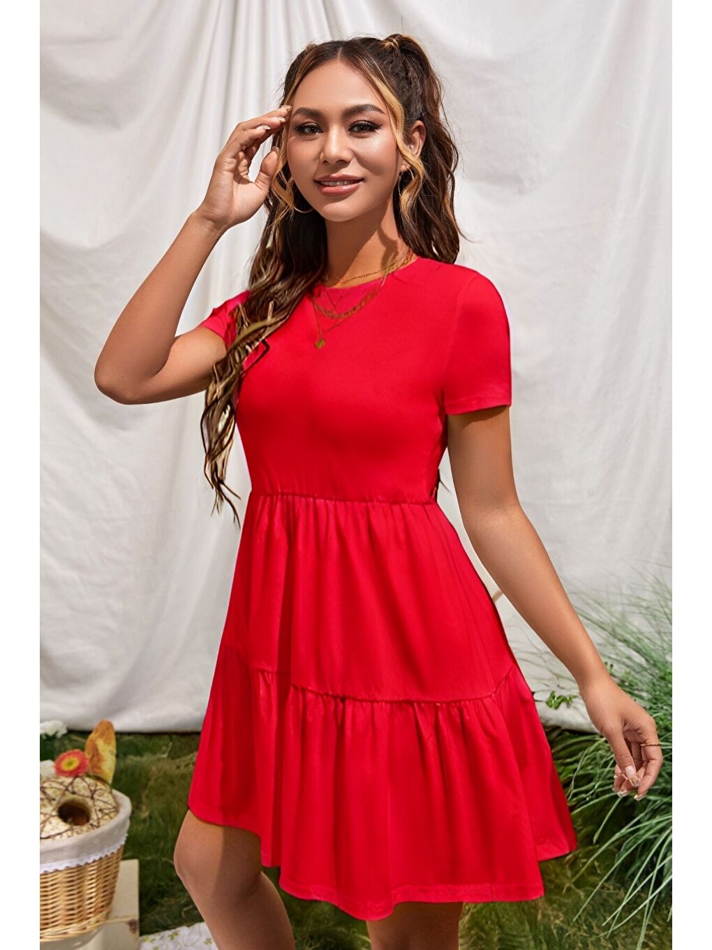 Kırmızı Bisiklet Yaka Düz Kısa Kollu Fırfırlı Penye Elbise