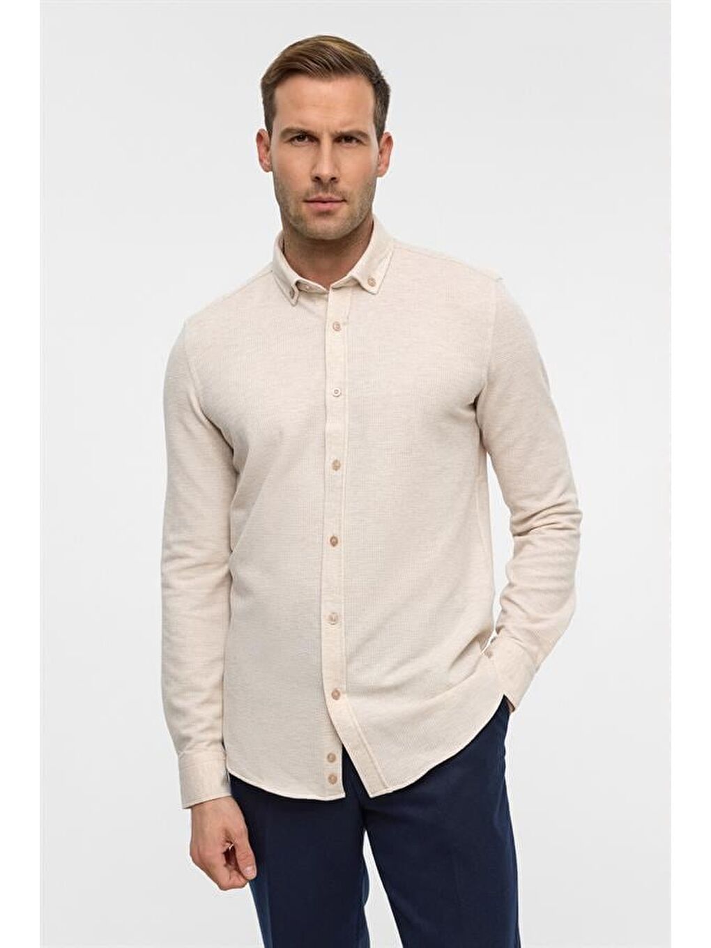 Bej Slim Armürlü Düğmeli Yaka Gömlek-2