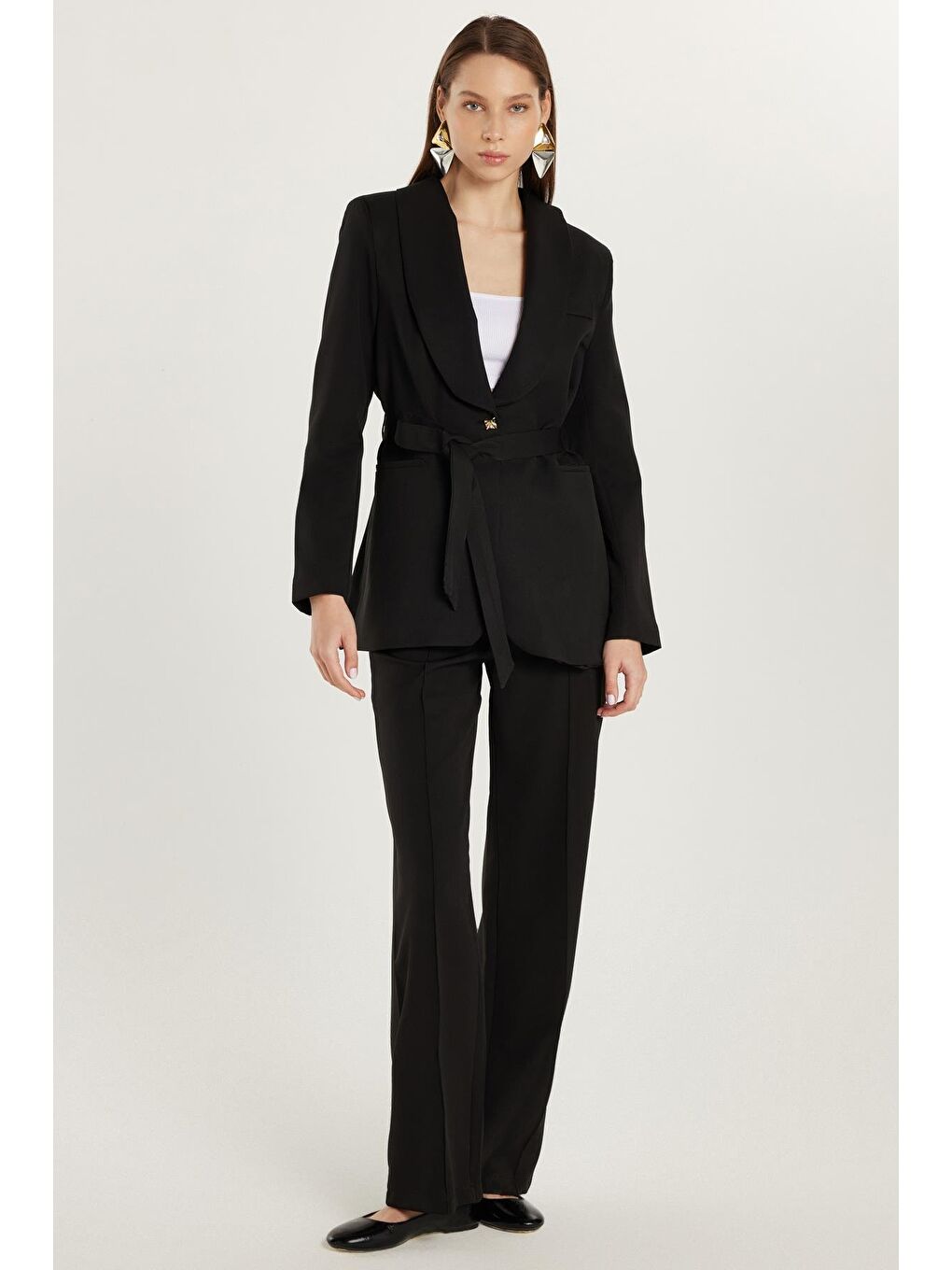 Kadın Standart Fit Uzun Kollu Kruvaze Yaka Düğmeli Siyah Ceket Pantolonlu Takım-3