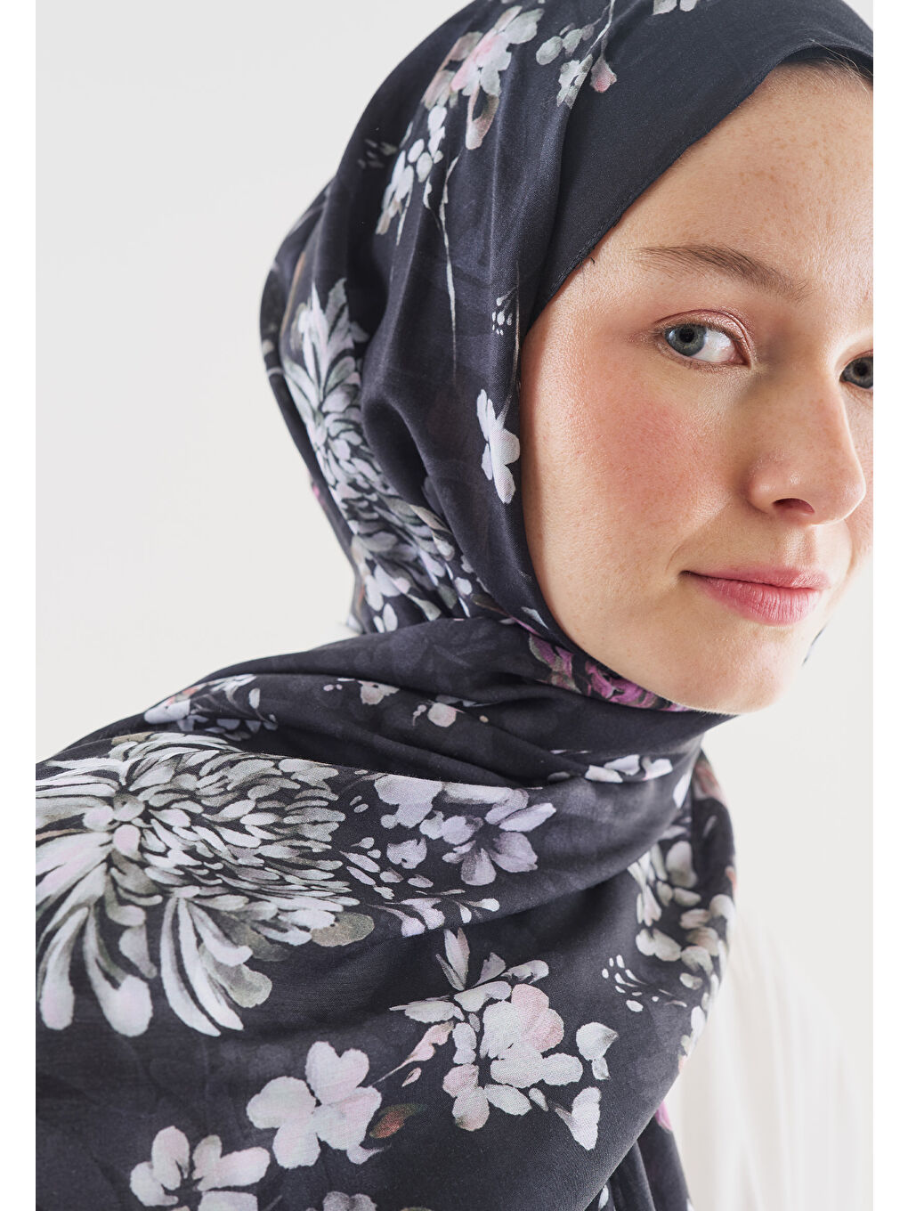 Mavi MIDNIGHT ROSE DESENLİ PAMUK VİSKON ŞAL GECE MAVİSİ-3