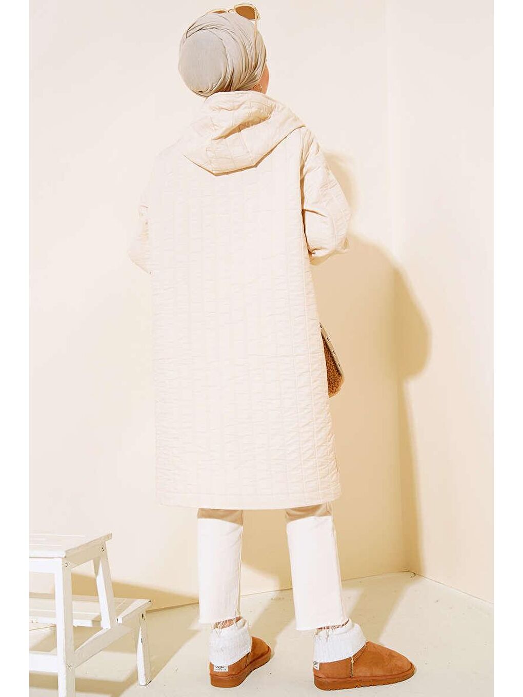 Bej Kapitone Uzun Mont  kadın-2