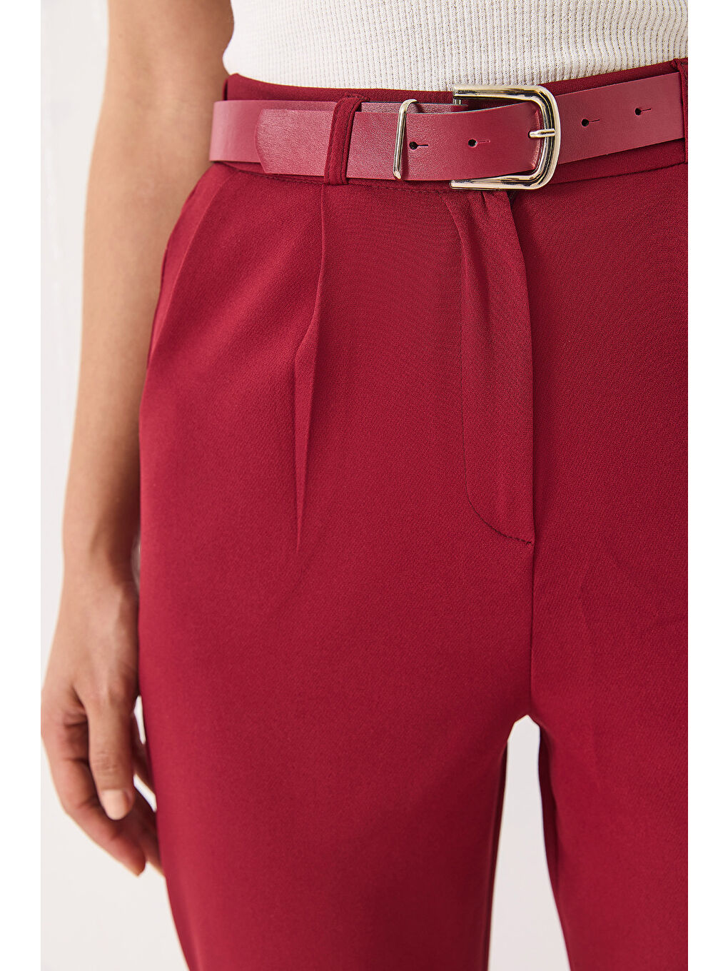 Bordo Kadın Yüksek Bel Cepli Arkası Lastikli Kemerli Duble Havuç Pantolon-5