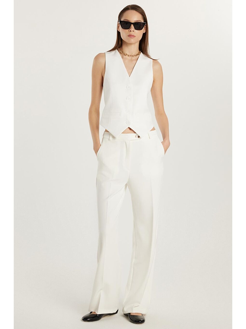 Kadın Slim Fit Dar Kesim Sıfır Kol Kruvaze Yaka İspanyol Paça Ekru Yelek Pantolonlu Takım-3