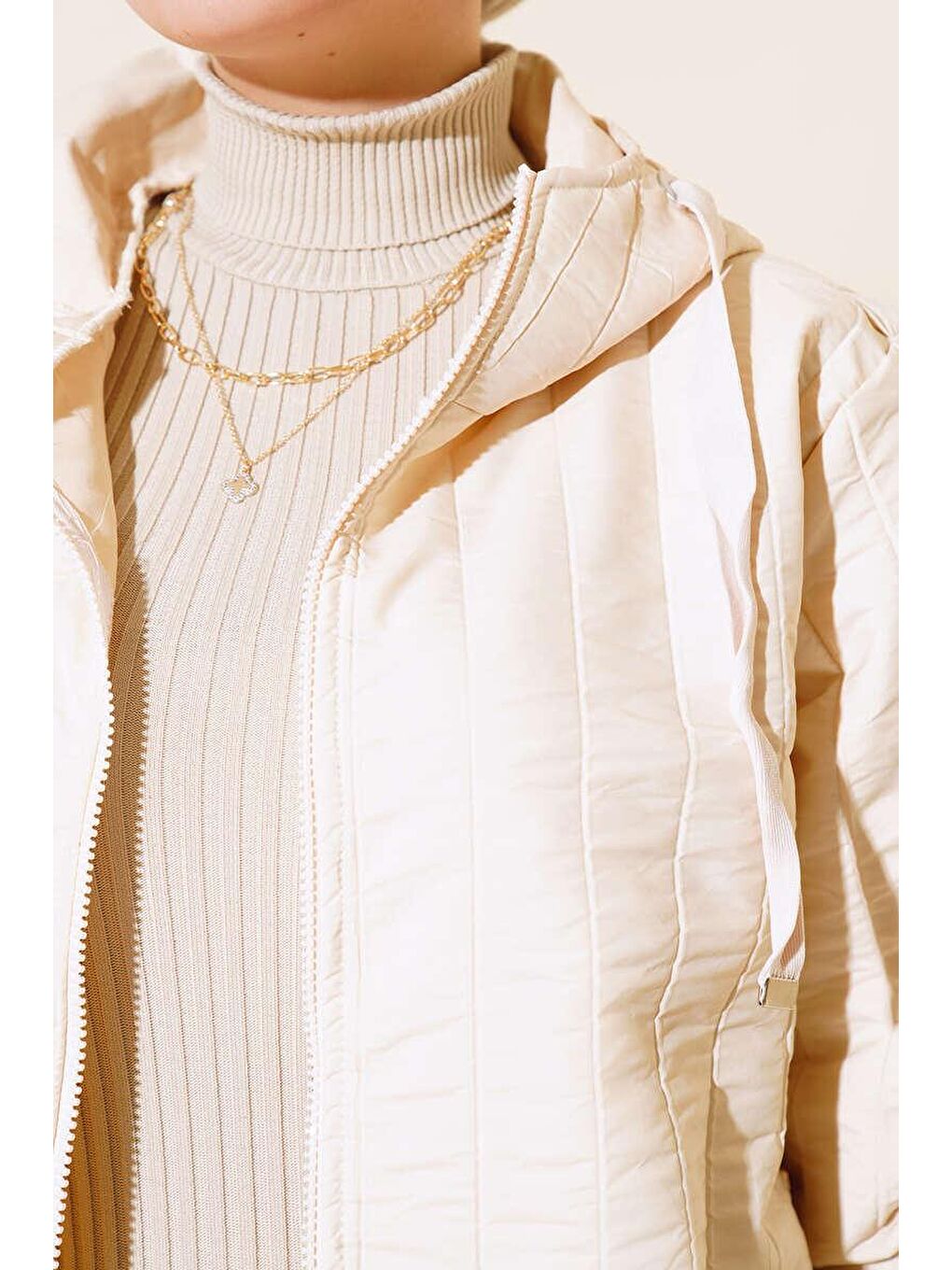 Bej Kapitone Uzun Mont  kadın-3