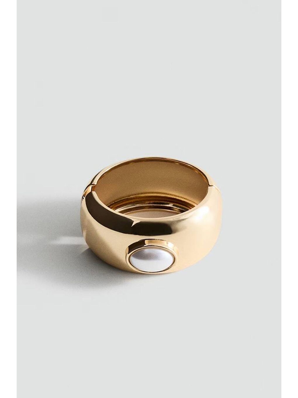 Sarı Brand İnci Detaylı Kalın Gold Cuff Bileklik-1