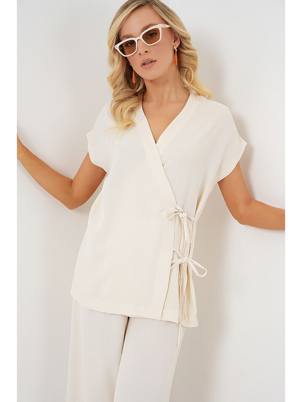 Ekru Kadın Kısa Kol Bağcıklı Ayrobin İkili Takım 6741 - Krem-2