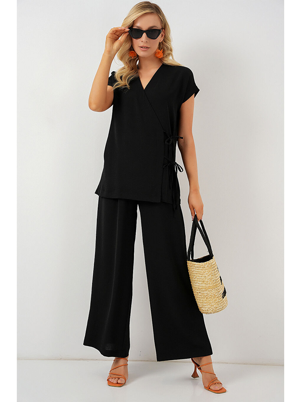 Kadın Kısa Kol Bağcıklı Ayrobin İkili Takım 6741 - Siyah