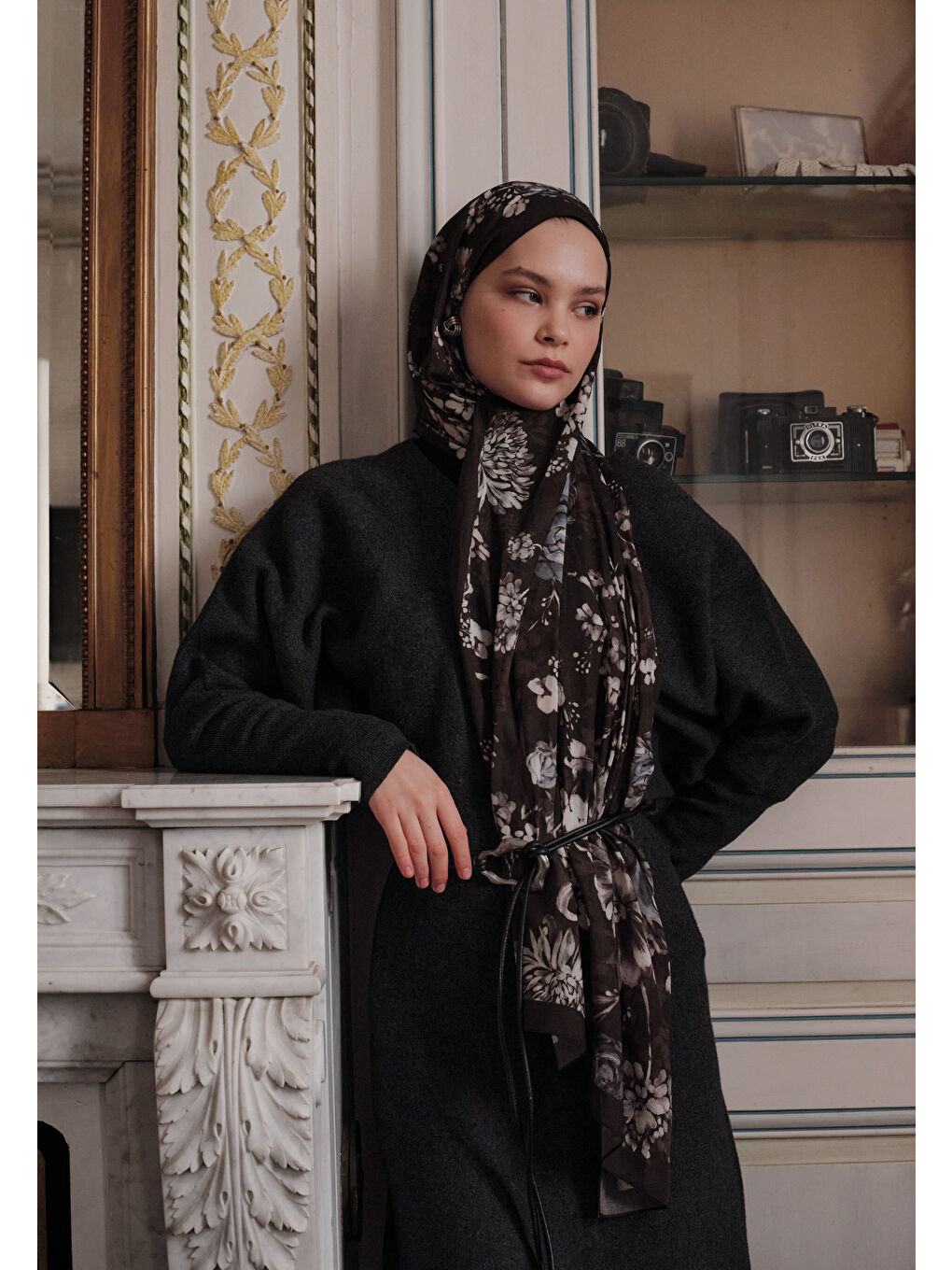 Kahverengi MIDNIGHT ROSE DESENLİ PAMUK VİSKON ŞAL KAHVE-1