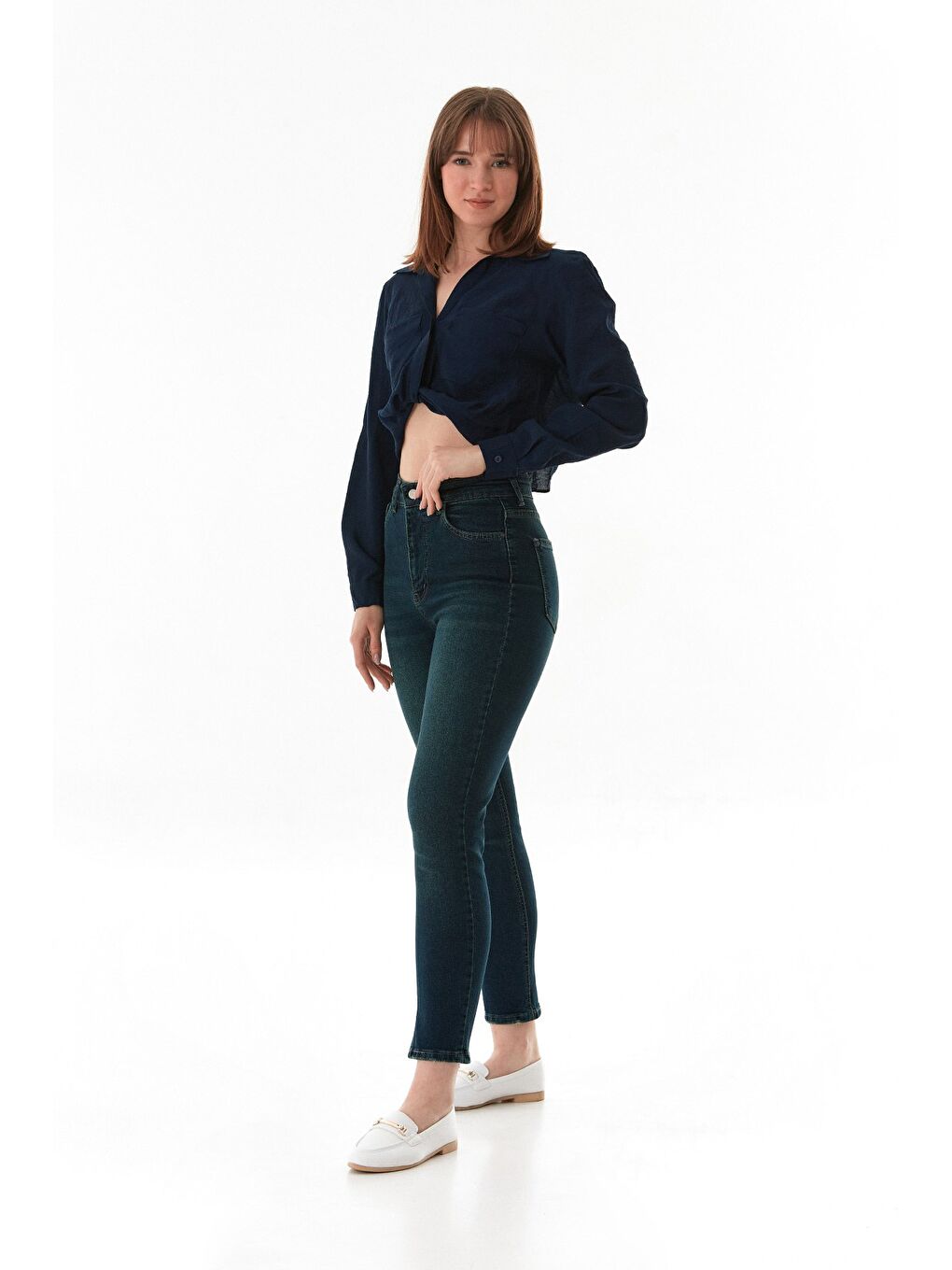 Lacivert Önü Düğümlü Cepli Crop Gömlek-3