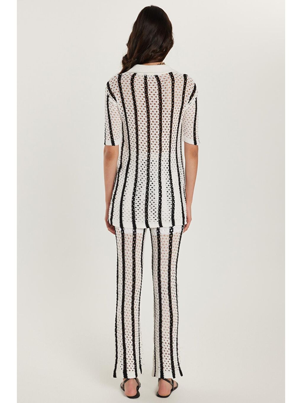 Karışık Kadın Standart Fit Kısa Kollu V Yaka Düğmeli Örme Detaylı Takım-4