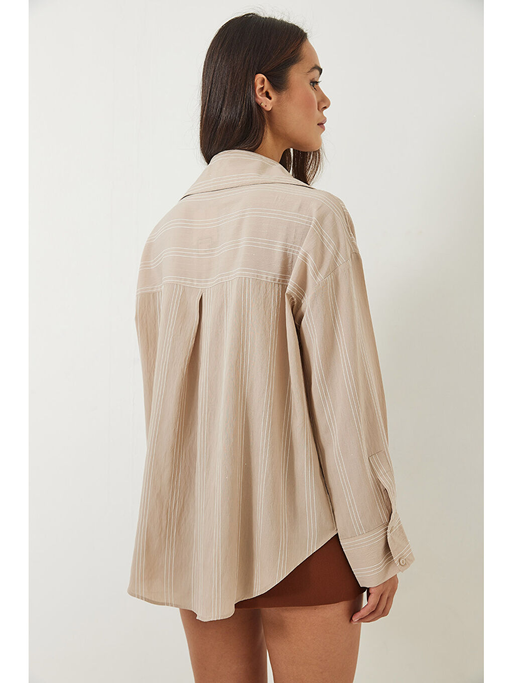 Bej Kadın Tek Cepli Çizgili Salaş Gömlek-7