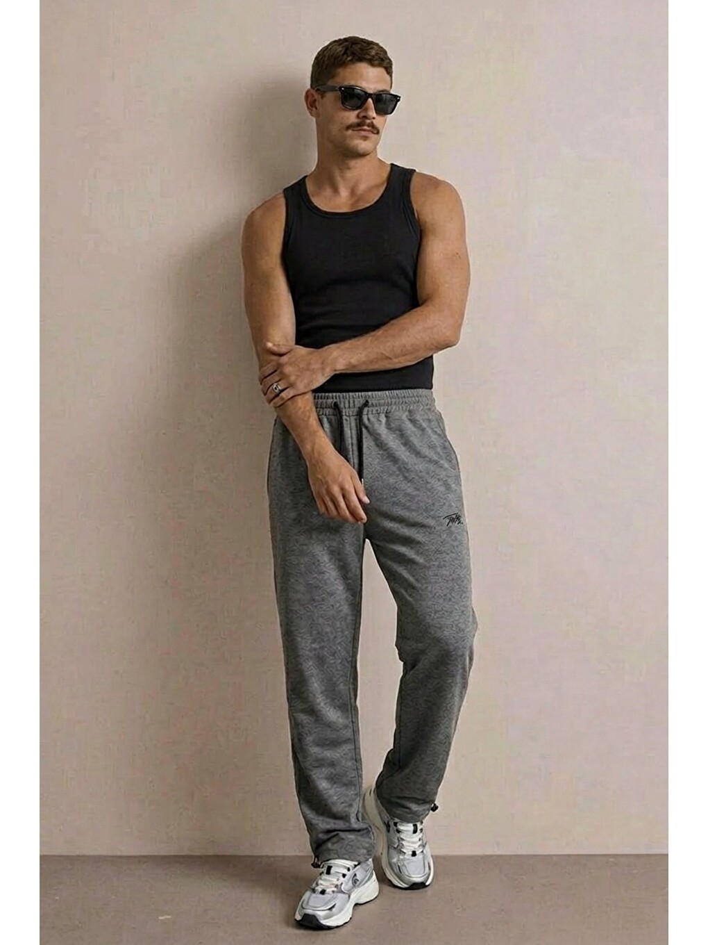 Gri Erkek Günlük Regular Fit Baskılı Füme Eşofman Altı-2