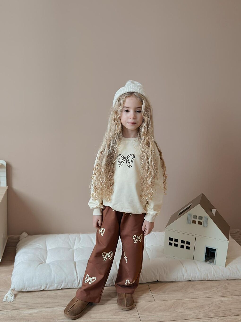 Ekru Kız Çocuk Pamuklu Fiyonk Desenli Eşofman Takımı Krem-1