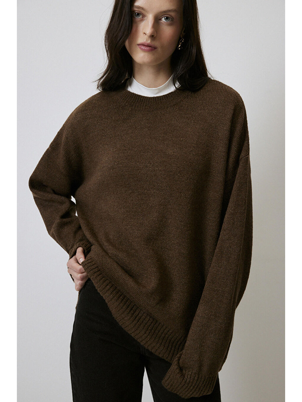 Kahverengi Düz Renk Oversıze Kazak-1