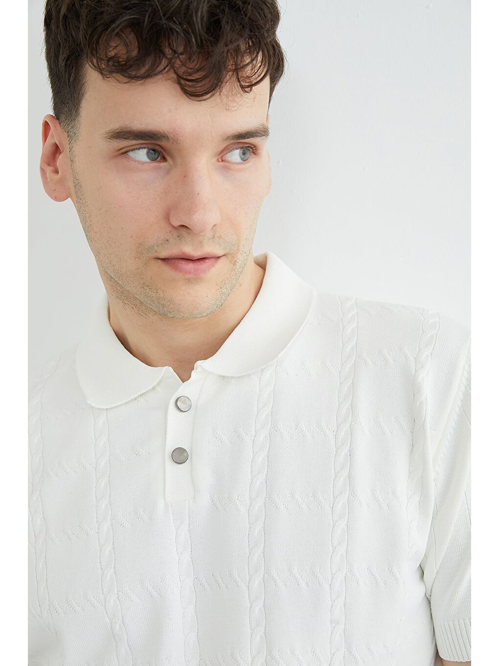 Ekru Örgü Desenli Polo Yaka Triko Tişört-2