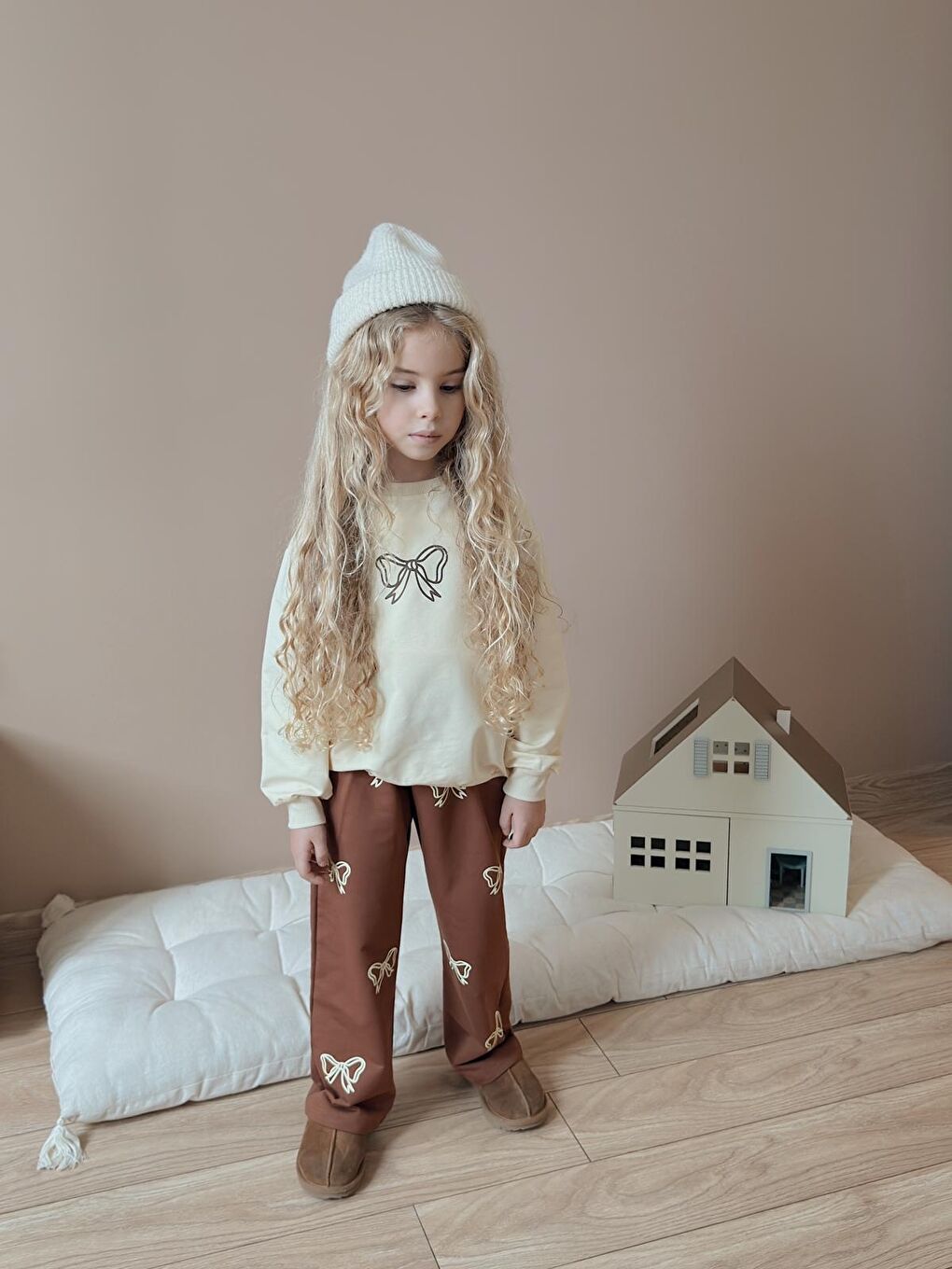 Ekru Kız Çocuk Pamuklu Fiyonk Desenli Eşofman Takımı Krem-3