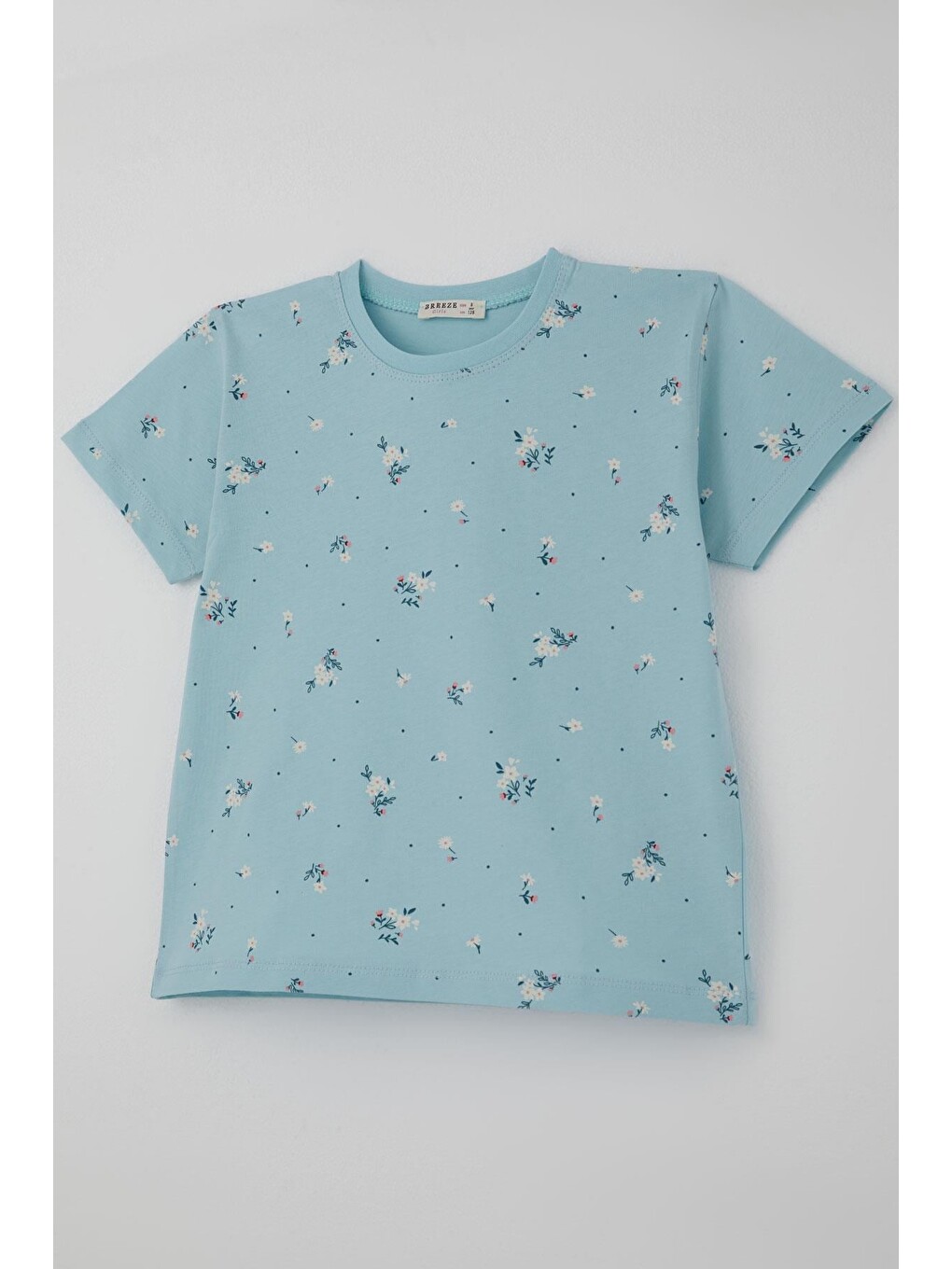 Kız Çocuk Şortlu Pijama Takımı Çiçek Desenli Açık Mavi (4-8 Yaş)-7
