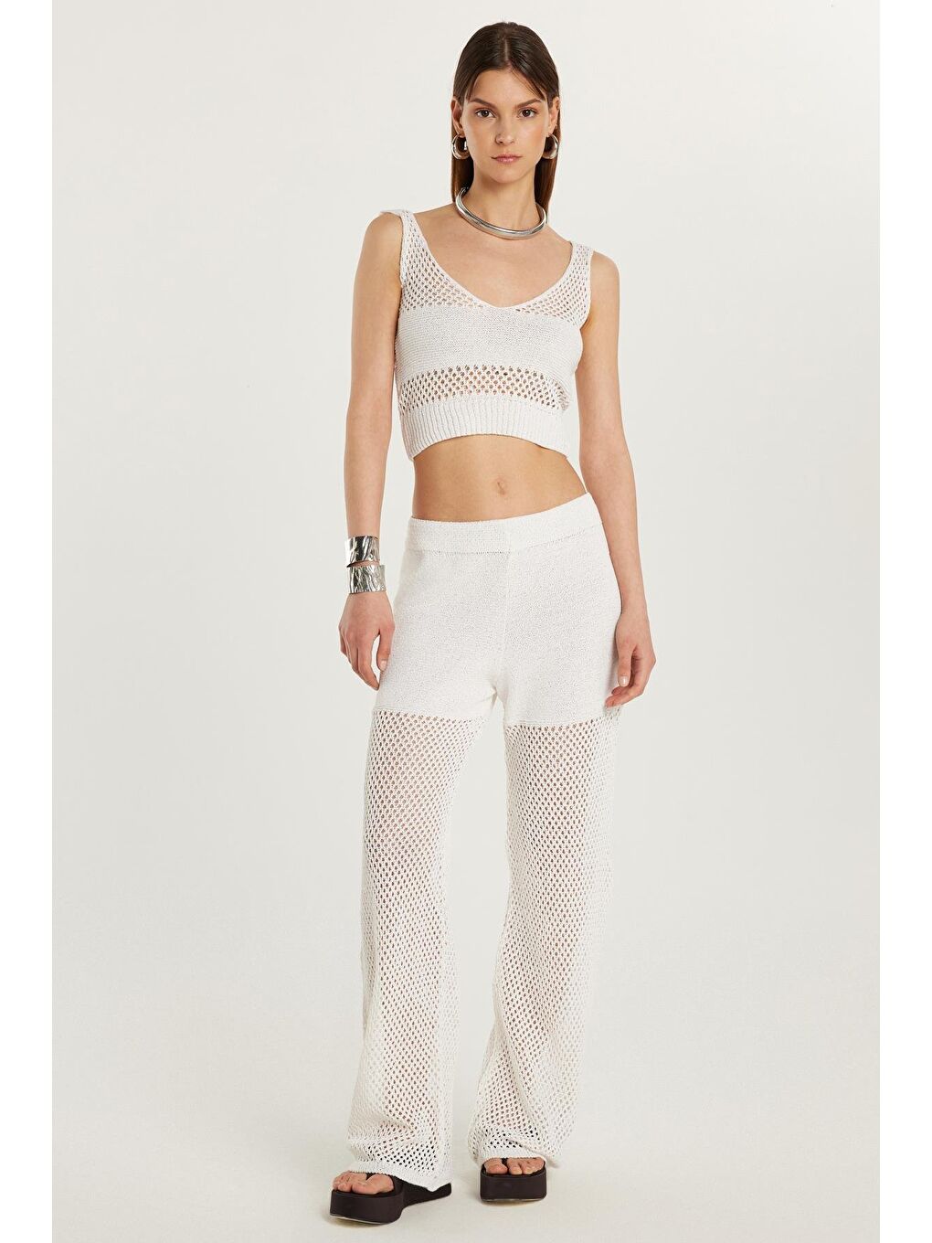 Kadın Slim Fit Dar Kesim Askılı Örme Detaylı U Yaka Ekru Takım-3