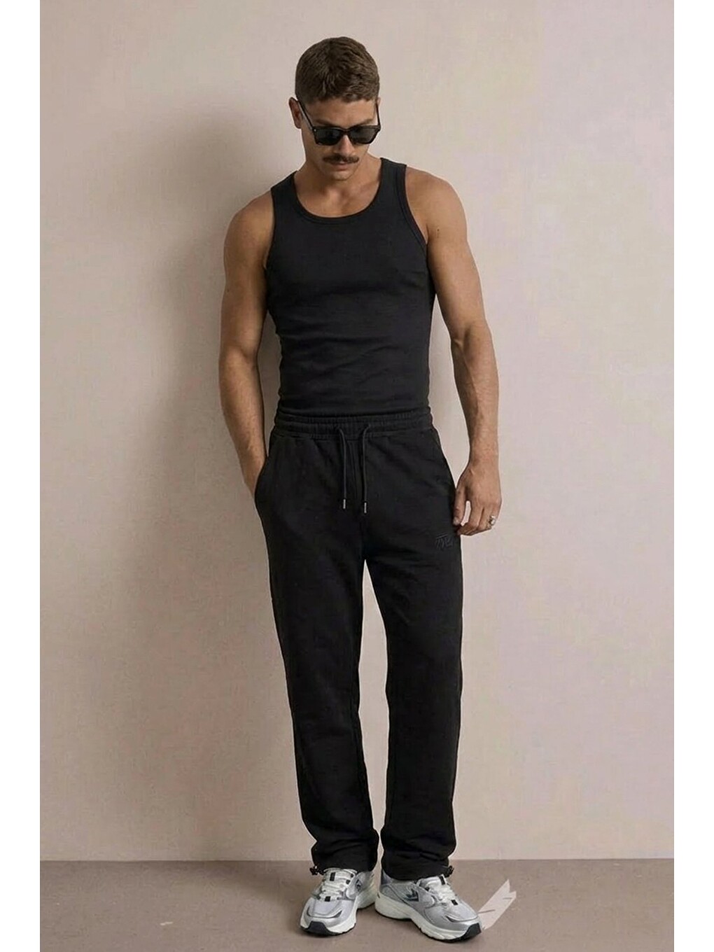 Erkek Günlük Regular Fit Baskılı Siyah Eşofman Altı-2