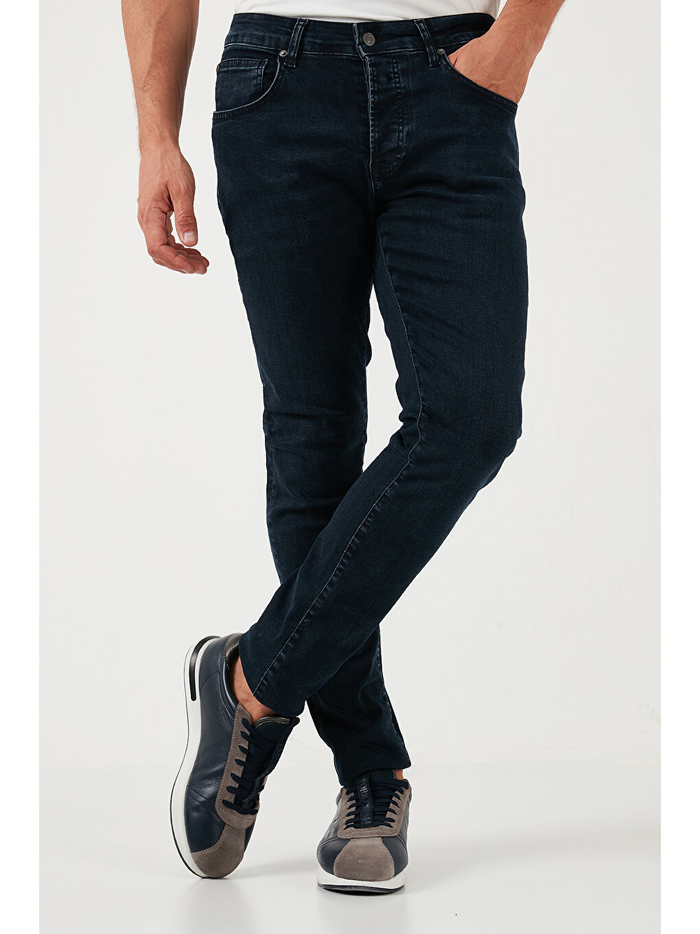 Buratti Lacivert Pamuklu Normal Bel Slim Fit Dar Paça Erkek Jeans 1120S03NAPOLI