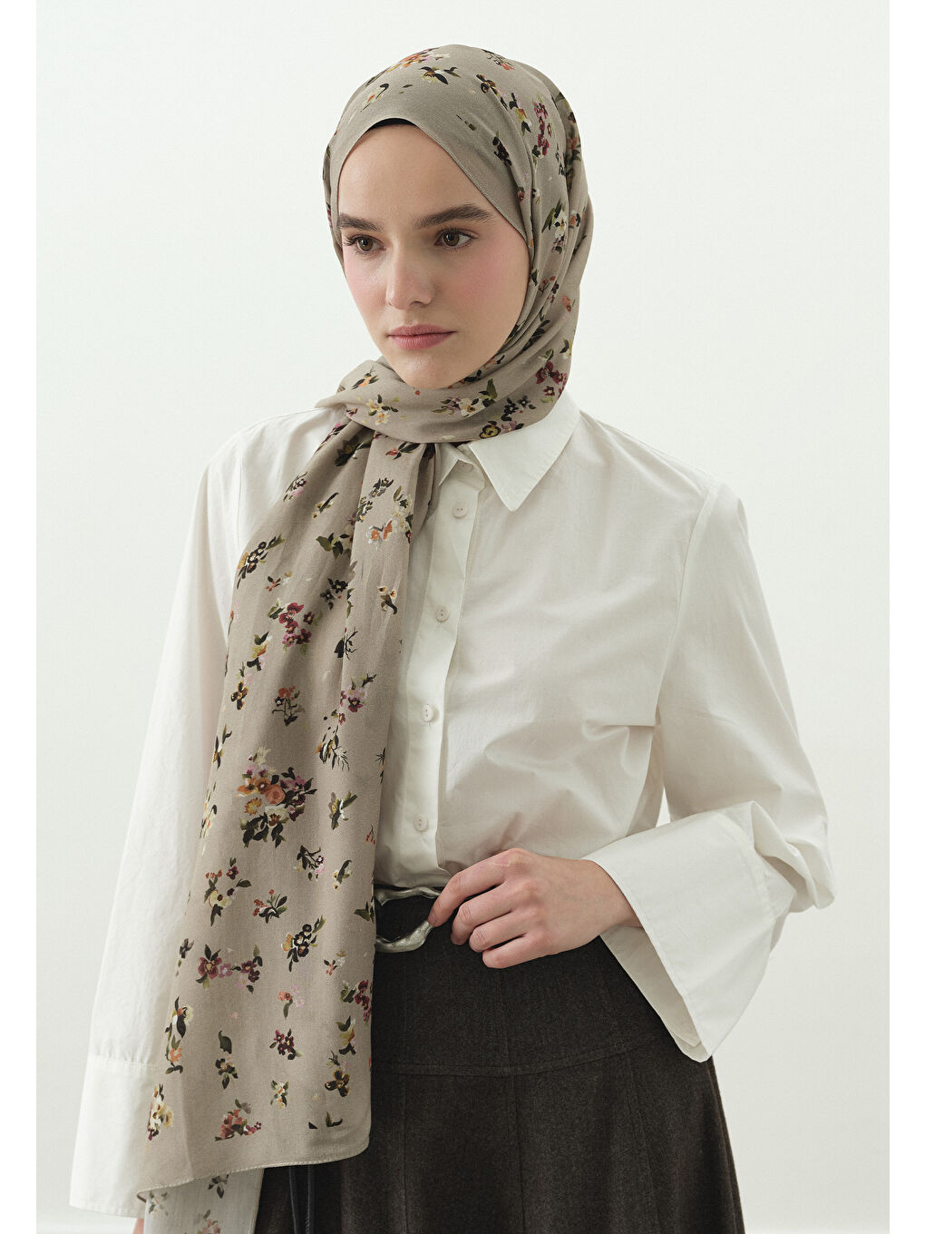 Bej TINY BLOOMS DESENLİ PAMUK VİSKON ŞAL VİZON-1