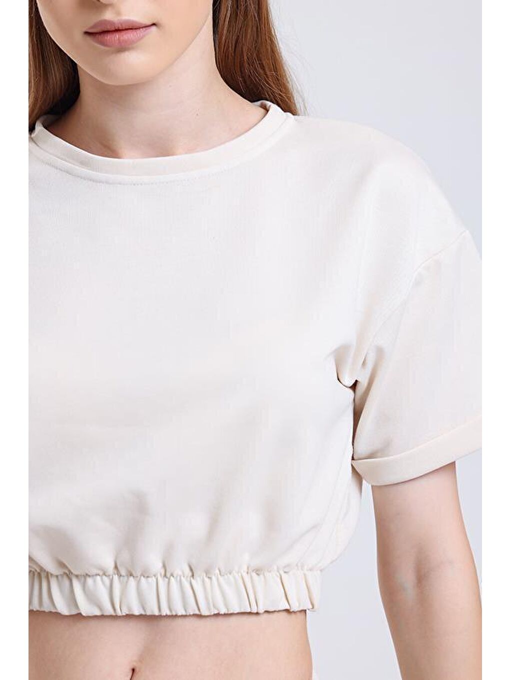 Ekru Bisiklet Yaka Kısa Kollu Crop Şortlu Kadın Pijama Takımı-2