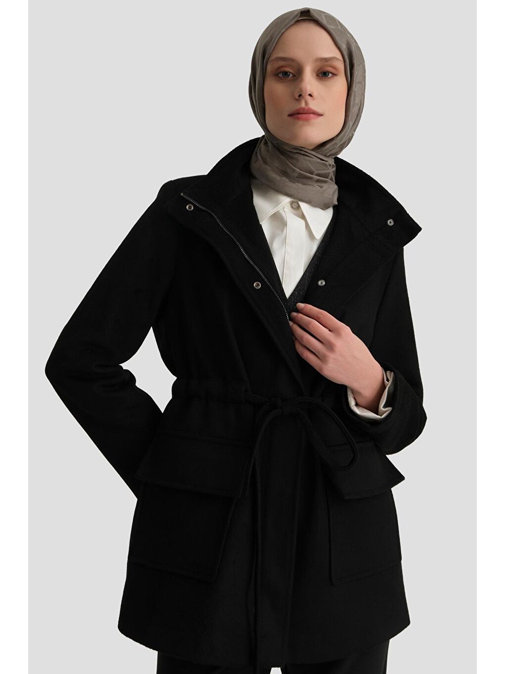 Beli Bağcıklı Kısa Kaban 24Kh7528 Siyah-3