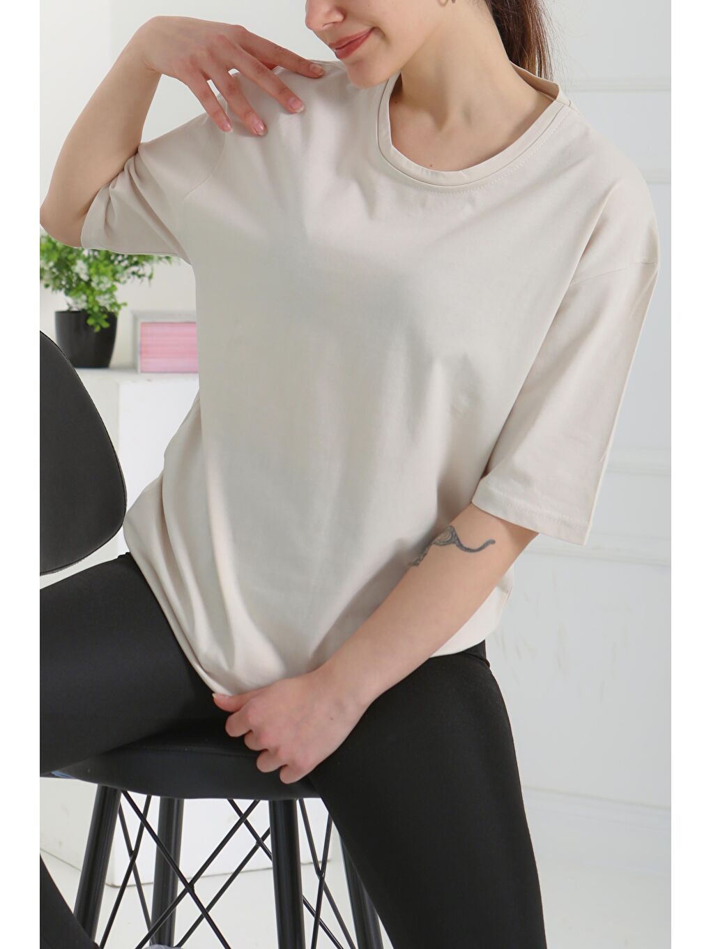 Ekru Oversize Kısa Kollu T-Şhirt Krem - 27118