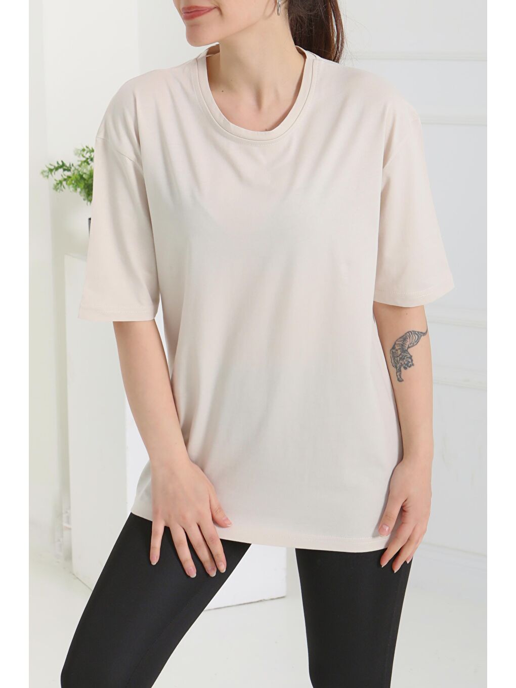 Ekru Oversize Kısa Kollu T-Şhirt Krem - 27118-1