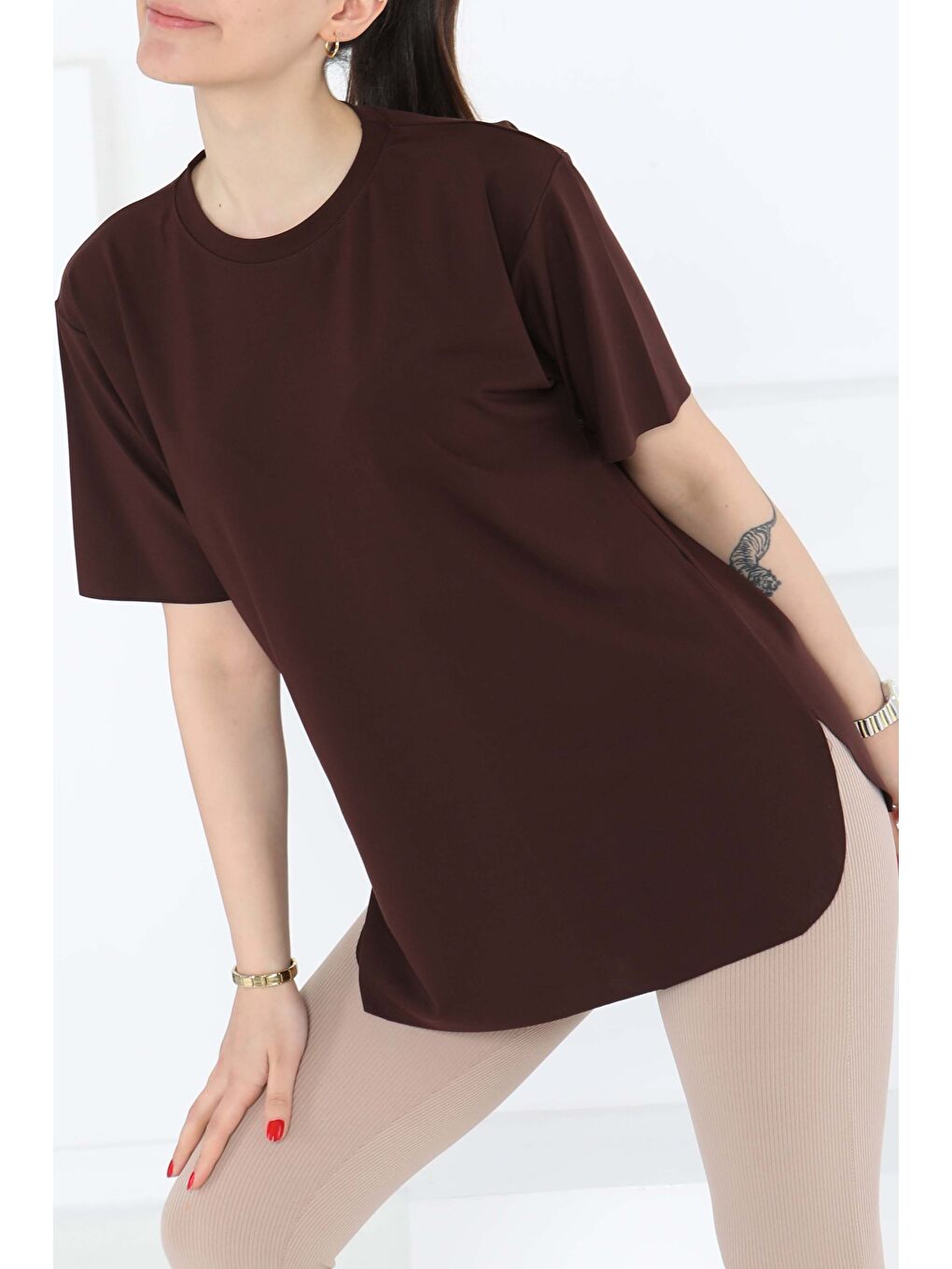 Kahverengi Yırtmalı Kısa Kollu T-Şhirt Kahve - 27117-1