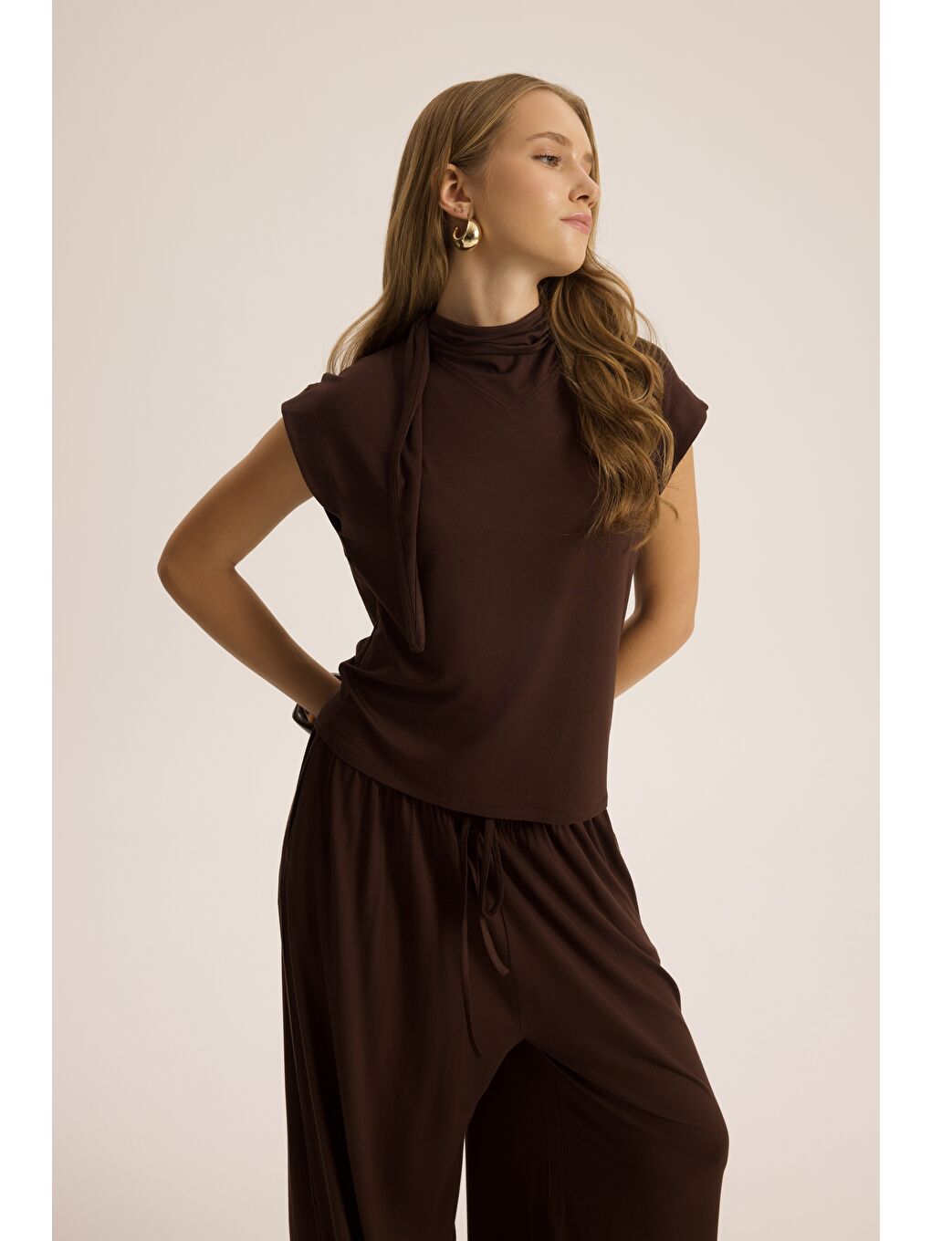 Kahverengi Merlin Bağlamalı Kahve Crop Pantolon Takım