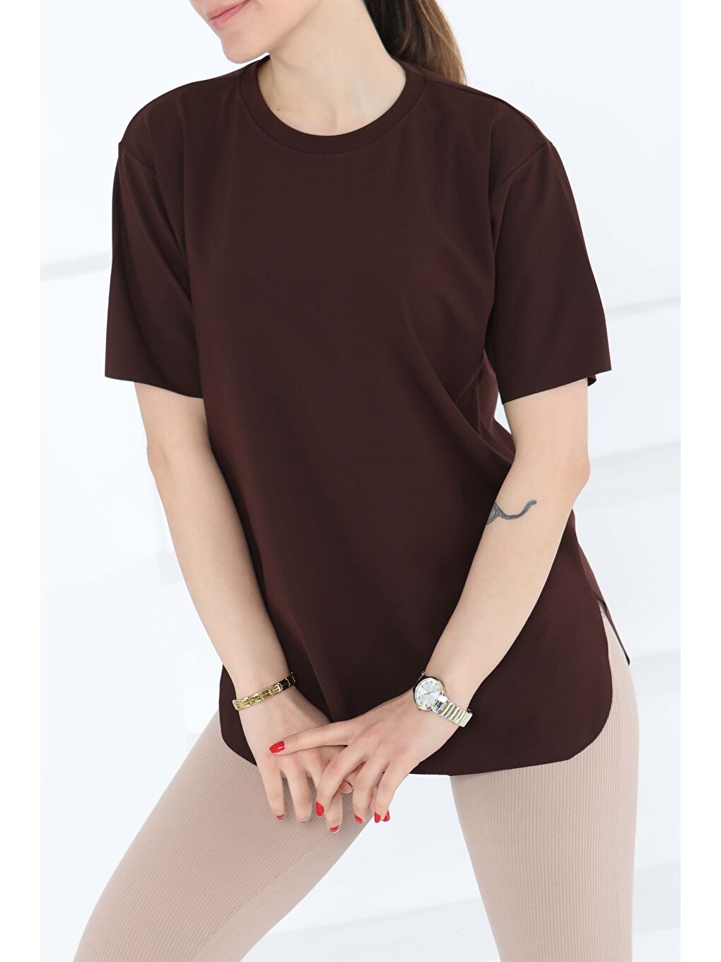 Kahverengi Yırtmalı Kısa Kollu T-Şhirt Kahve - 27117-3