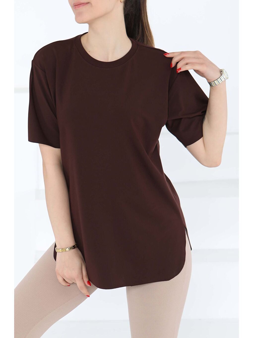 Kahverengi Yırtmalı Kısa Kollu T-Şhirt Kahve - 27117-4