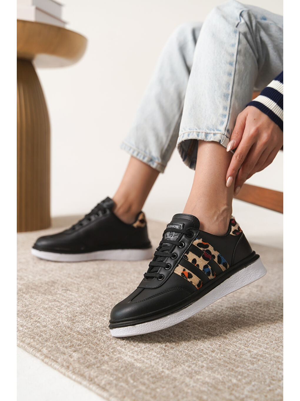 Siyah D0516 Günlük Ortopedik Kadın Sneaker Spor Ayakkabı-1