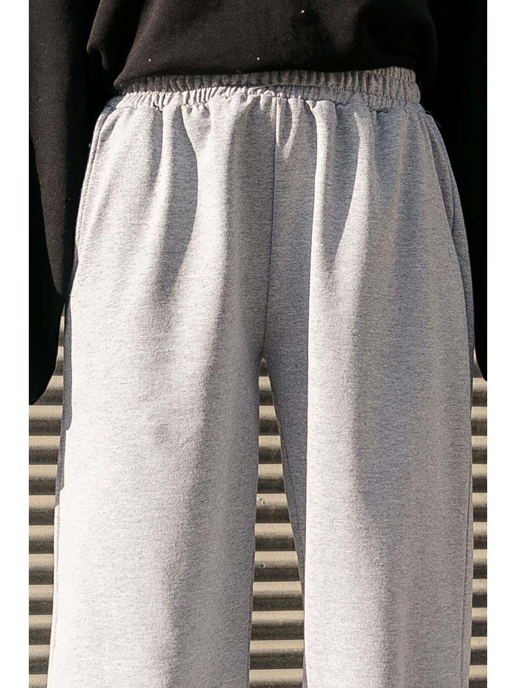 Bel Ve Paça Lastikli Eşofman Gri-4