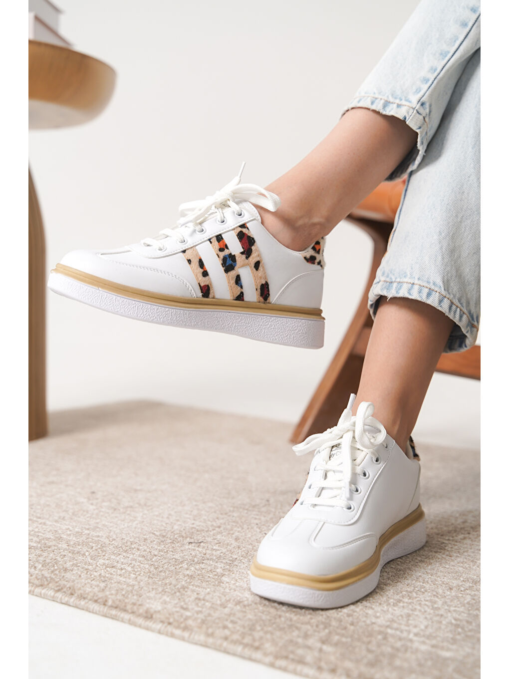 Beyaz D0516 Günlük Ortopedik Kadın Sneaker Spor Ayakkabı-1