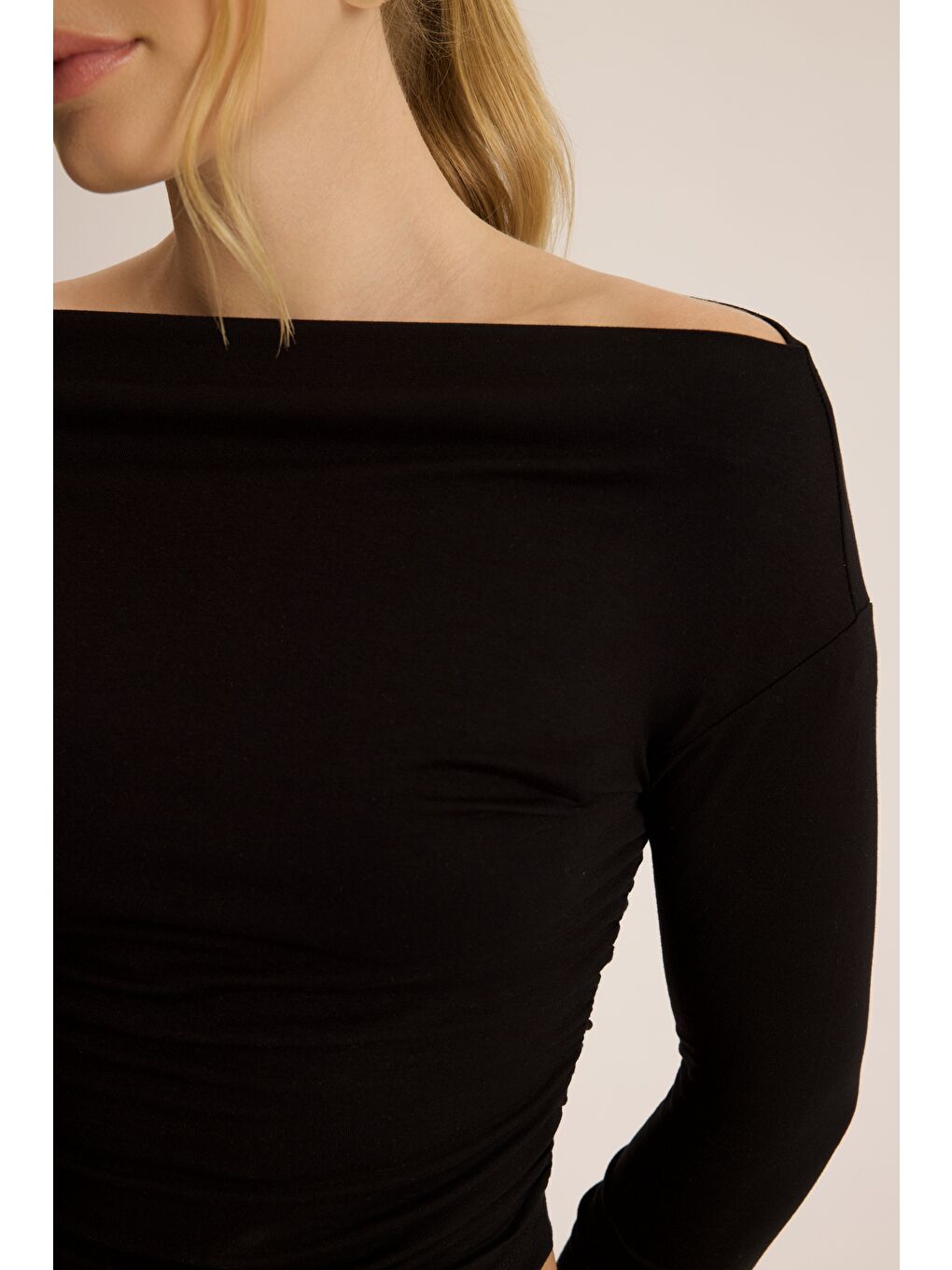 Apolline Üçgen Kesim Siyah Crop Pantolon Takım-6