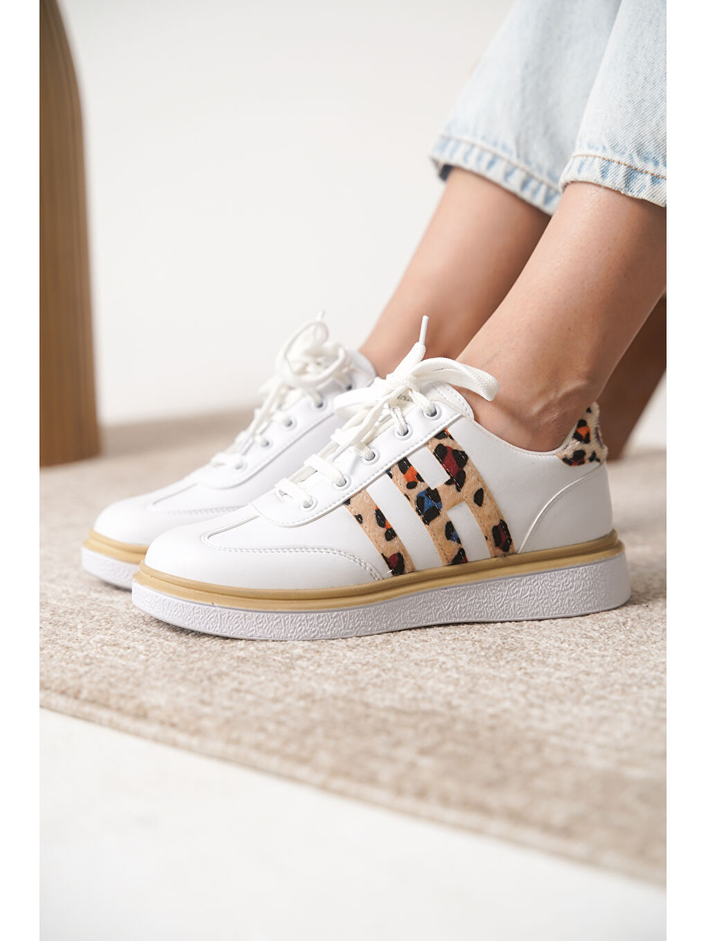 Beyaz D0516 Günlük Ortopedik Kadın Sneaker Spor Ayakkabı-2