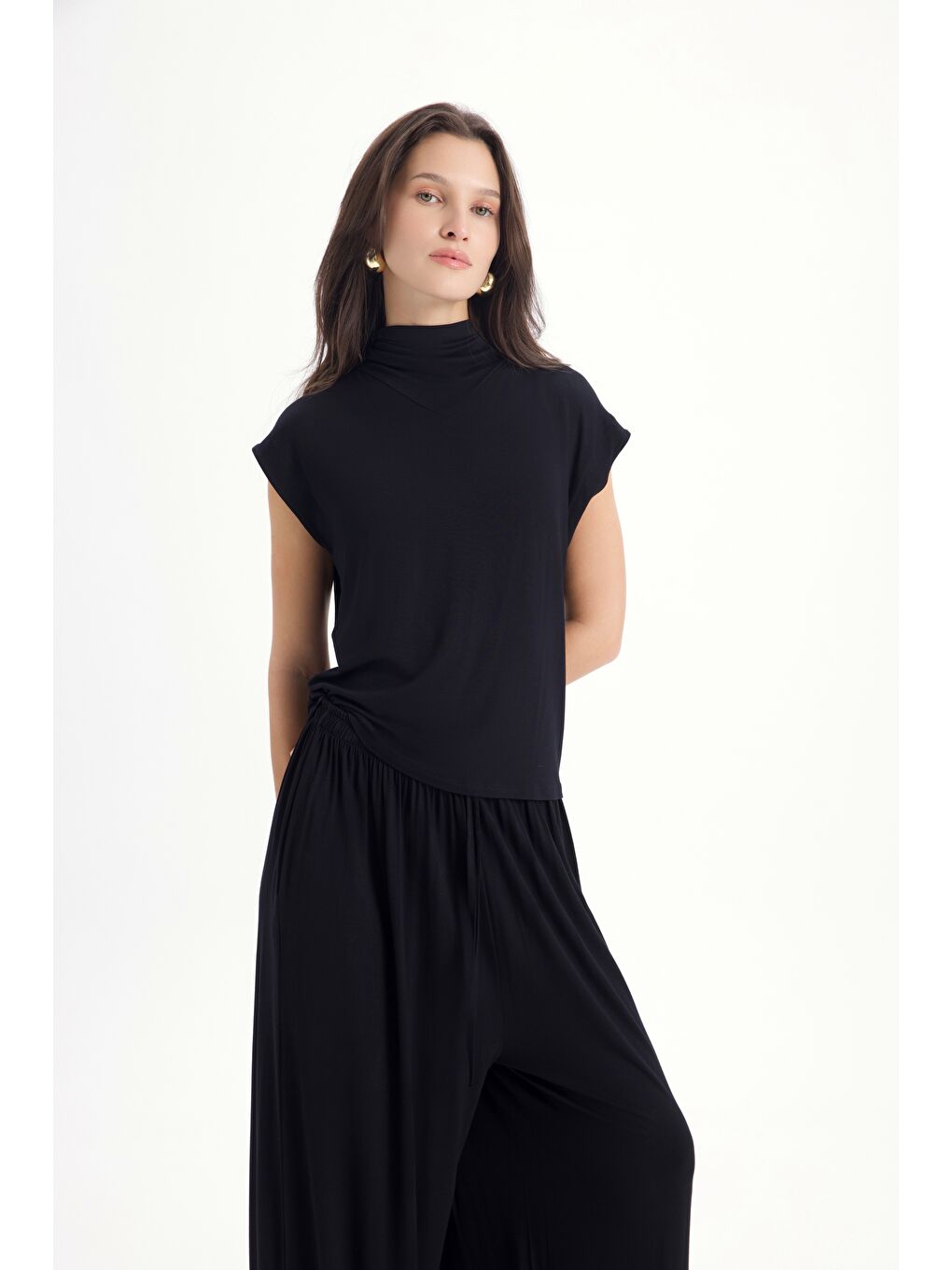 Merlin Bağlamalı Siyah Crop Pantolon Takım-2