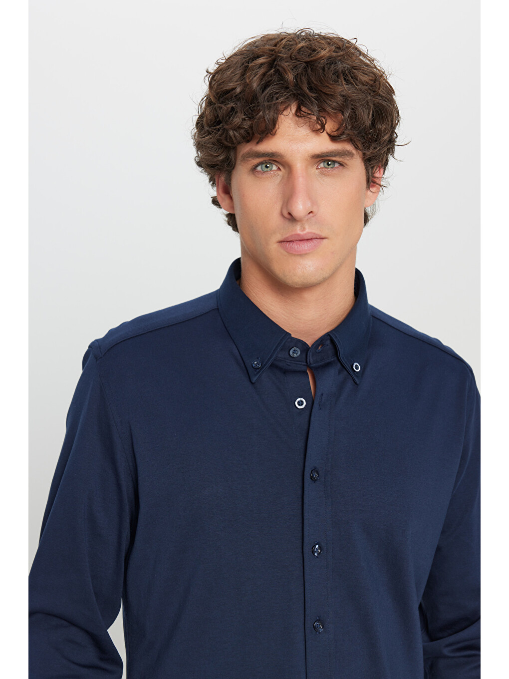 Erkek Lacivert %100 Pamuk Slim Fit Dar Kesim Düğmeli Yaka Örme Gömlek-3