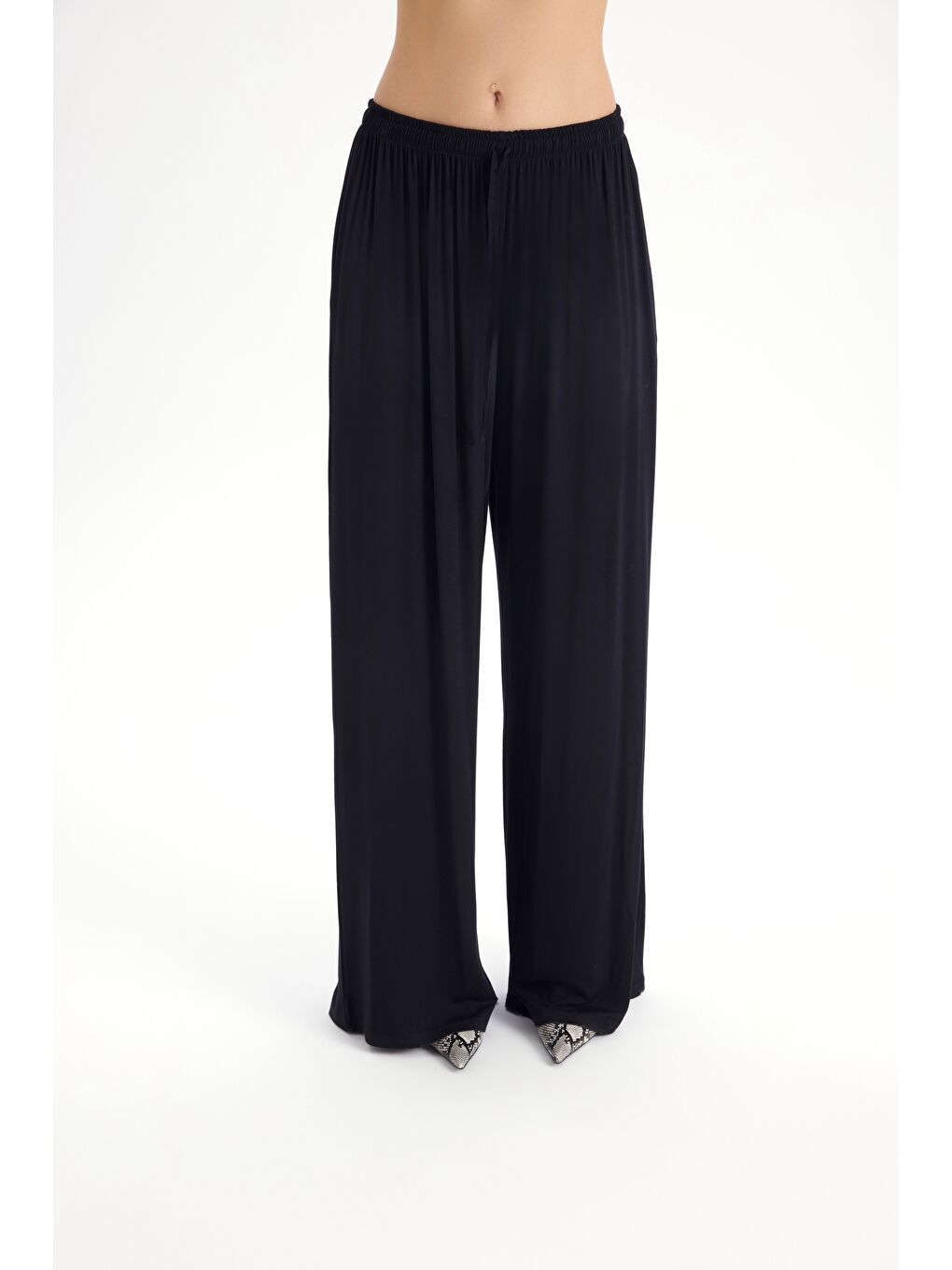 Merlin Bağlamalı Siyah Crop Pantolon Takım-3