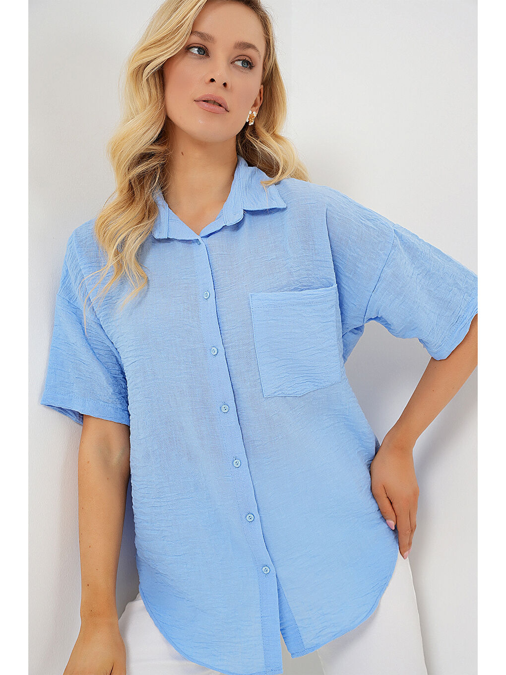 Kadın Kısa Kol Keten Görünümlü Gömlek 20336 - Mavi
