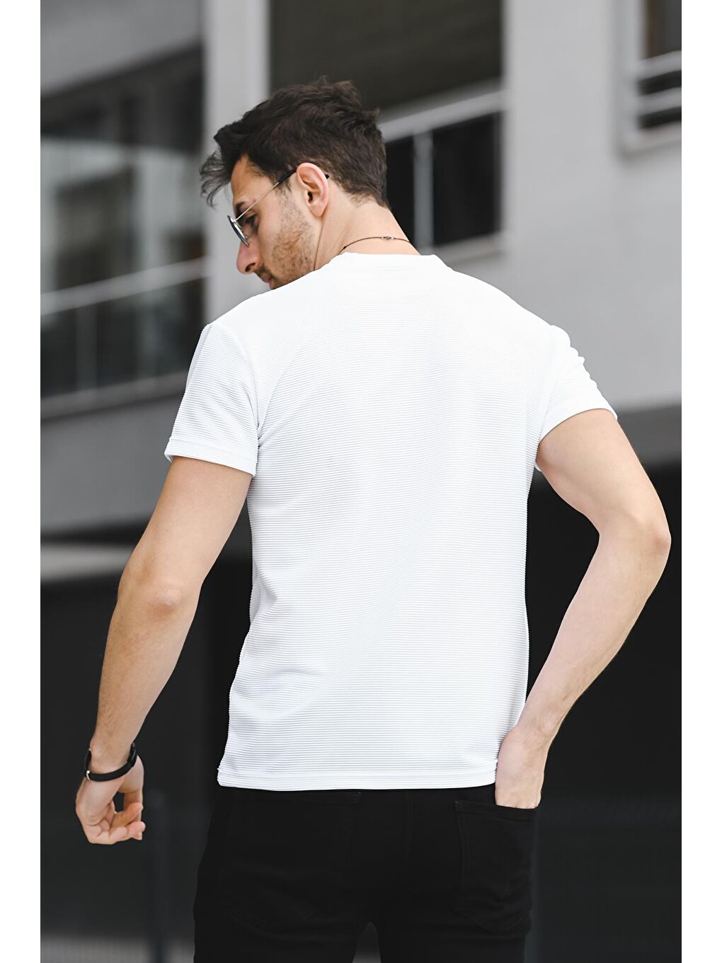 Beyaz Kumaş Basic Slim Fit Likralı Erkek Tişört-3