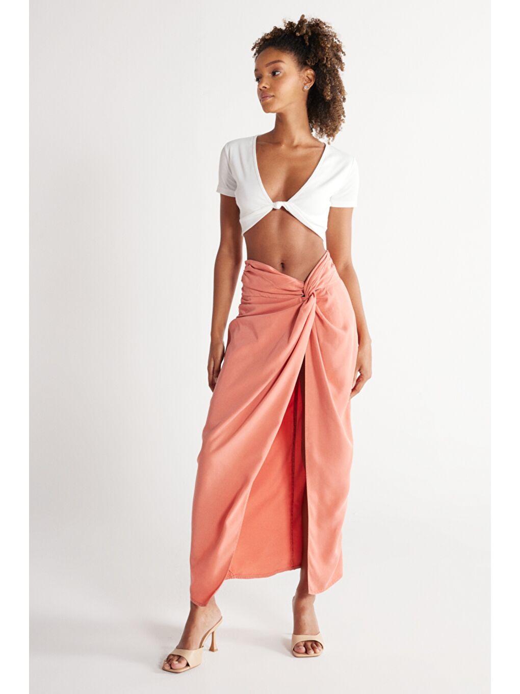 Pembe Regular Fit Normal Kesim Yüksek Bel Somon Yırtmaçlı Uzun Etek-2