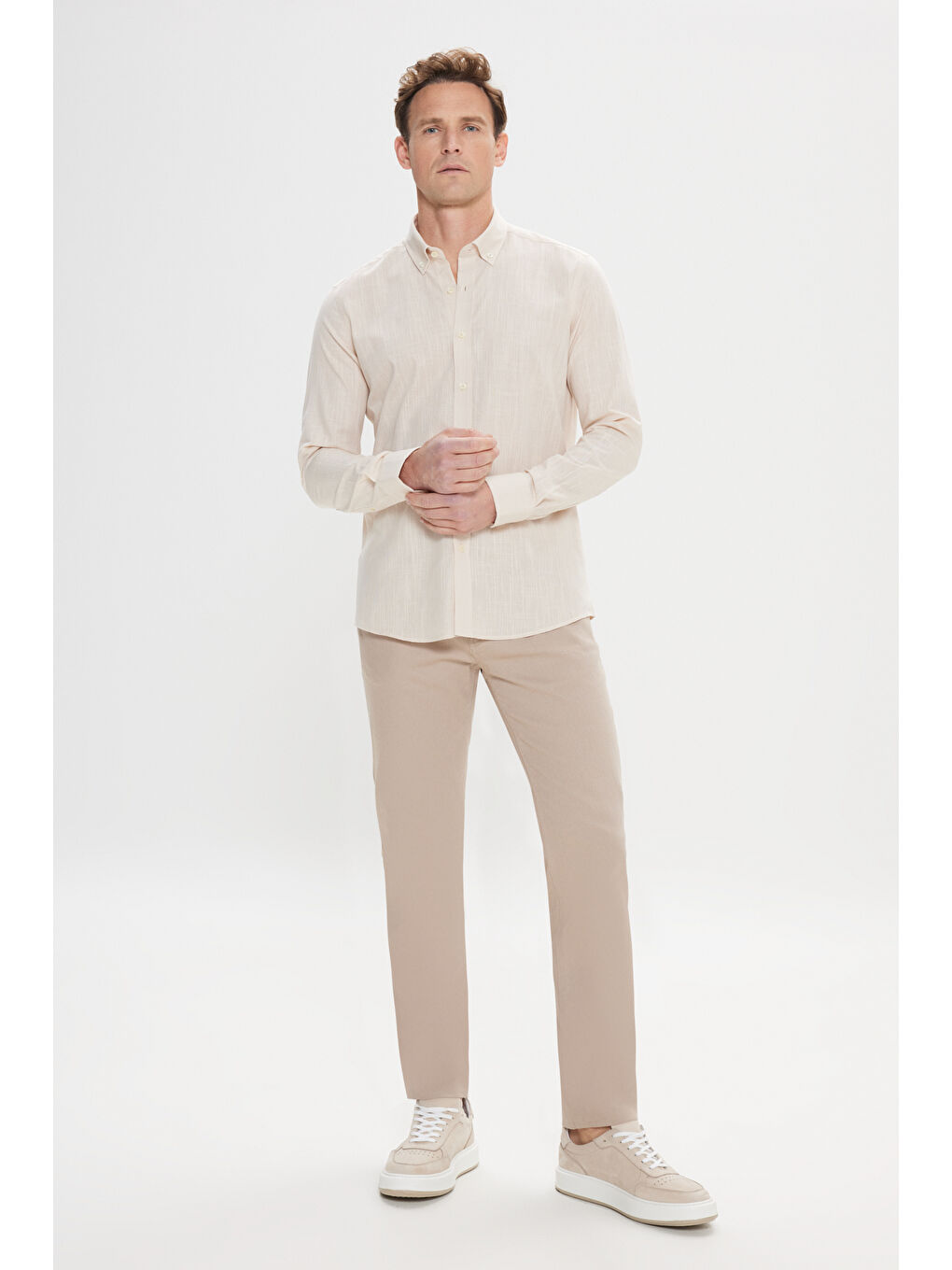 Erkek Bej %100 Pamuk Oxford Slim Fit Dar Kesim Düğmeli Yaka Flamlı Gömlek-2