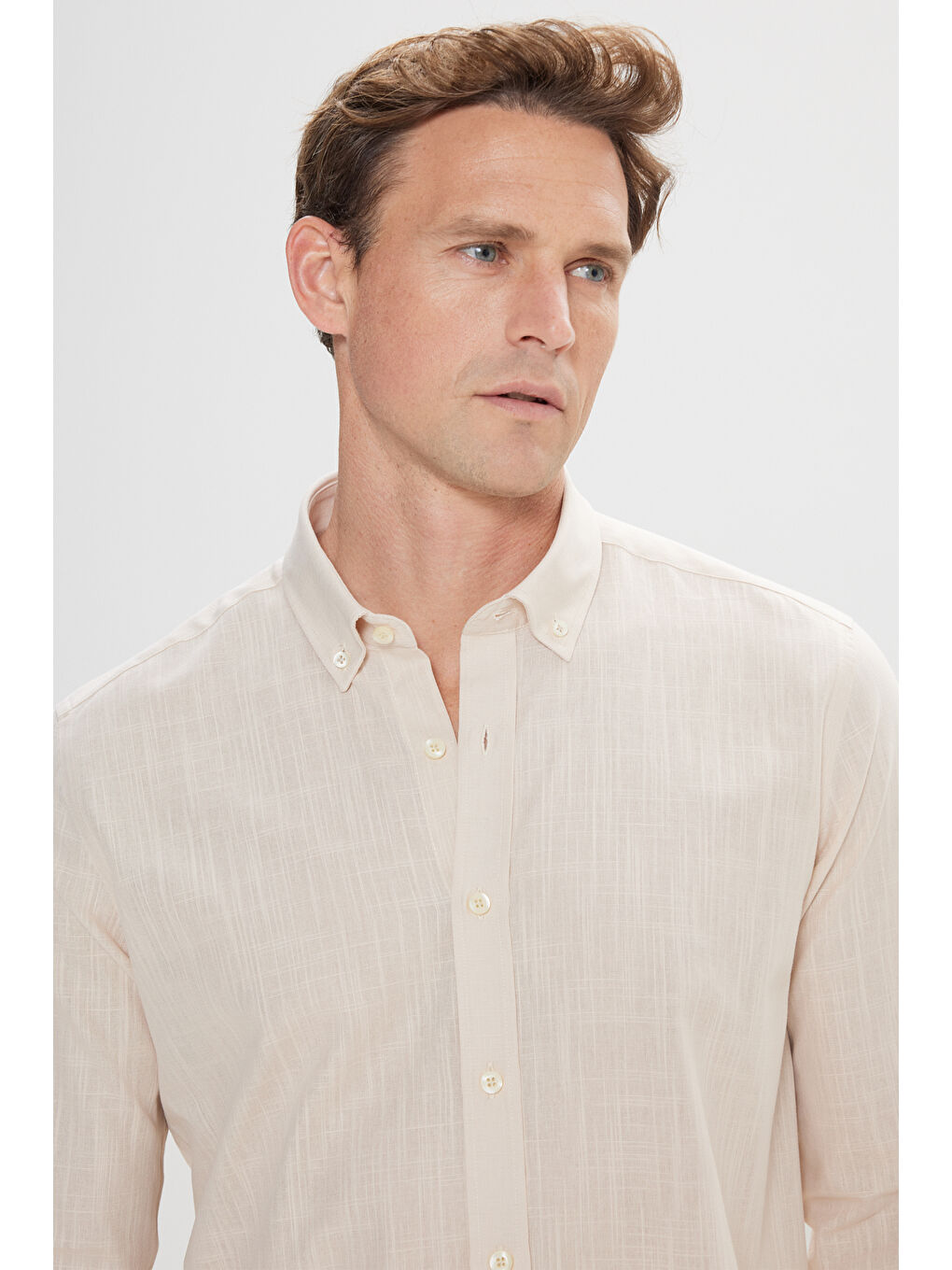 Erkek Bej %100 Pamuk Oxford Slim Fit Dar Kesim Düğmeli Yaka Flamlı Gömlek-4