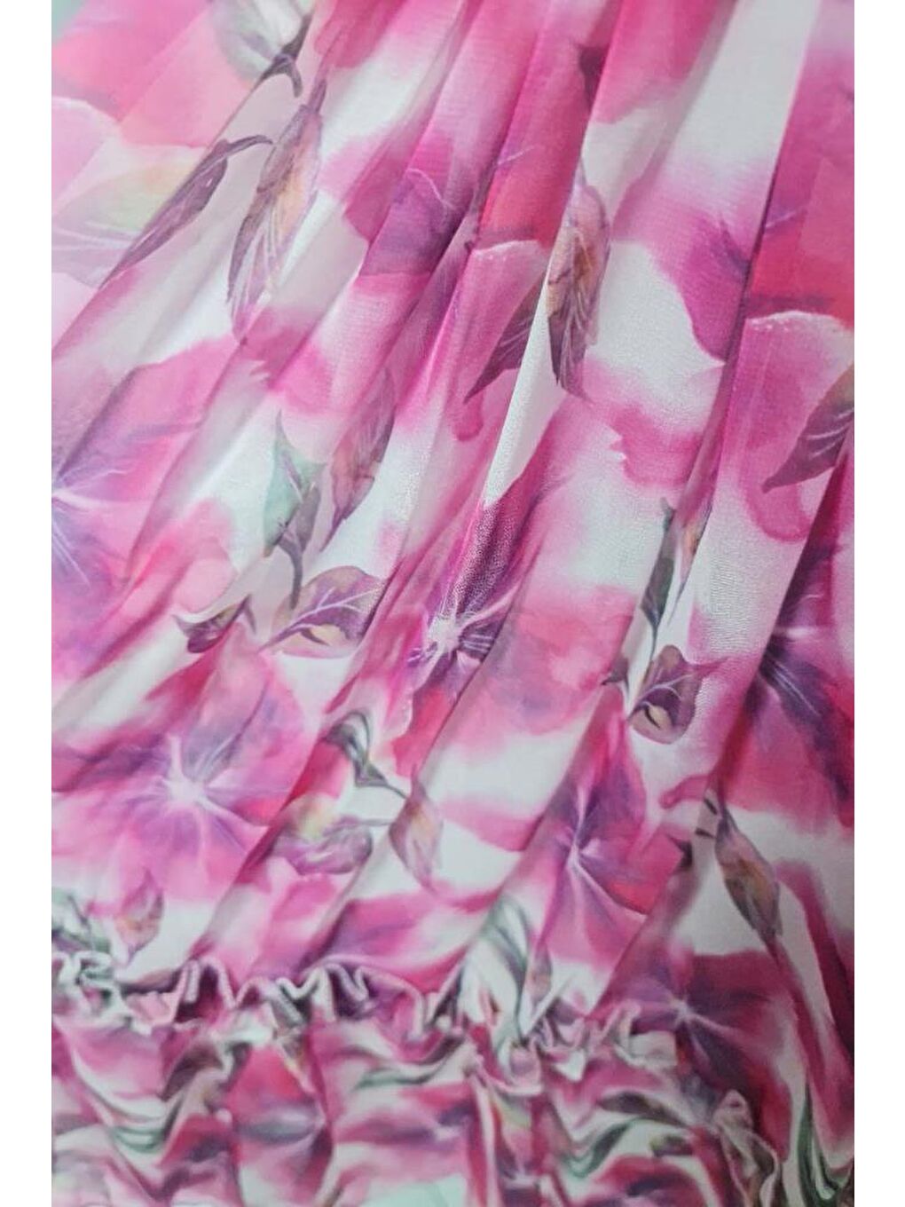 Kız Çocuk Yakası ve Omuzları Fırfır Detaylı Çiçek İşlemeli Pliseli Pembe Elbise-2