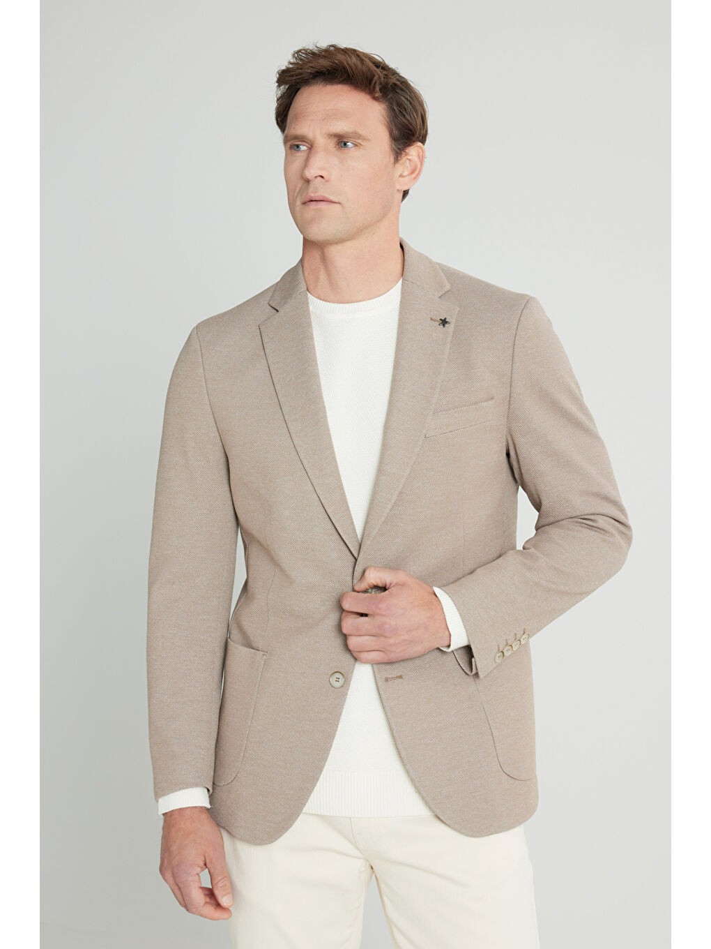 Erkek Bej Dar Kesim Mono Yaka Armürlü Torba Cepli Ceket