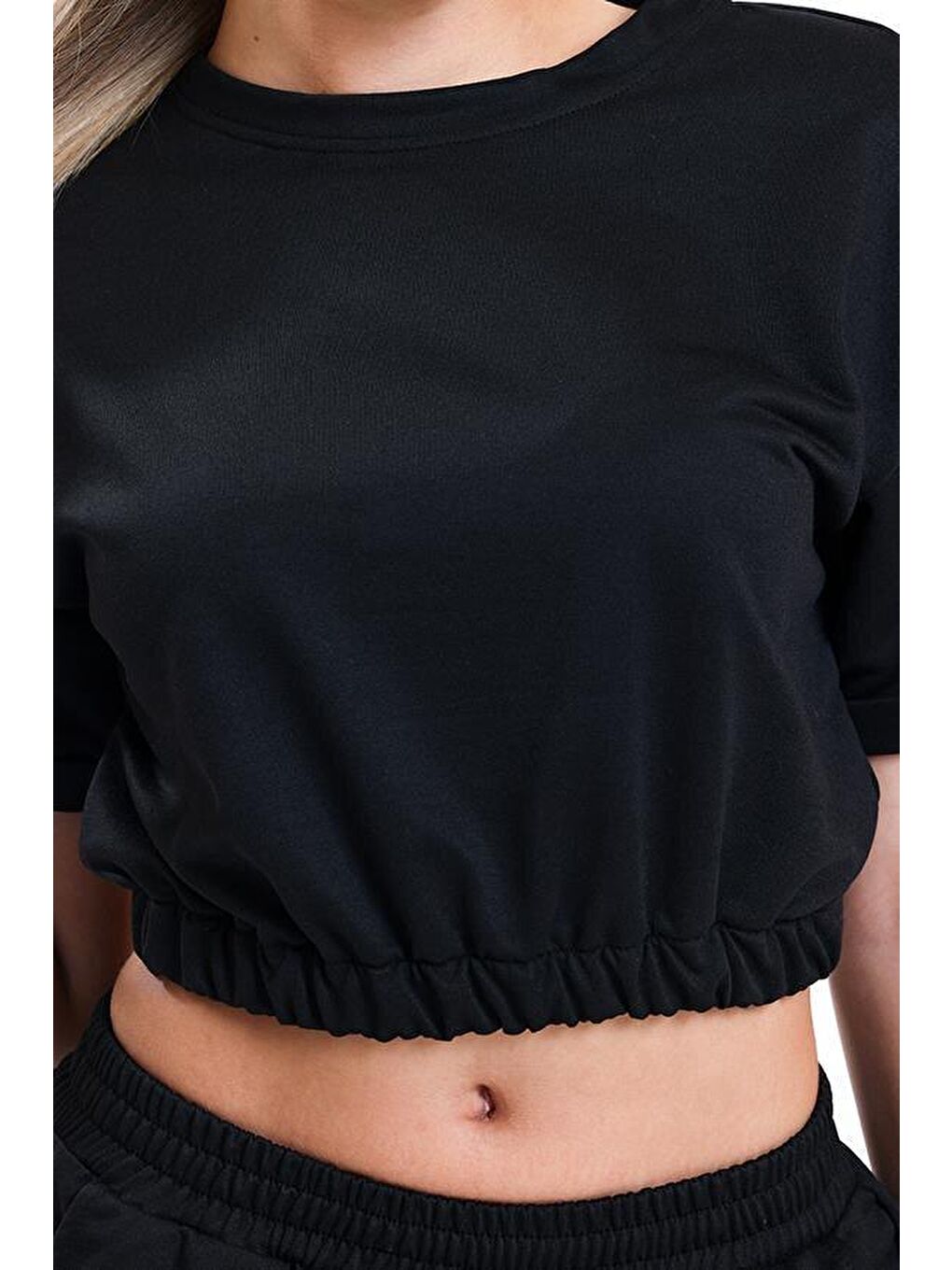 Siyah Bisiklet Yaka Kısa Kollu Crop Şortlu Kadın Pijama Takımı-3